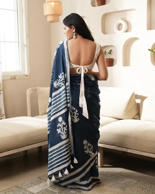 Indigo_Cotton_Mughal_Butta_Dabu_Print_Mul_Saree_For_Women